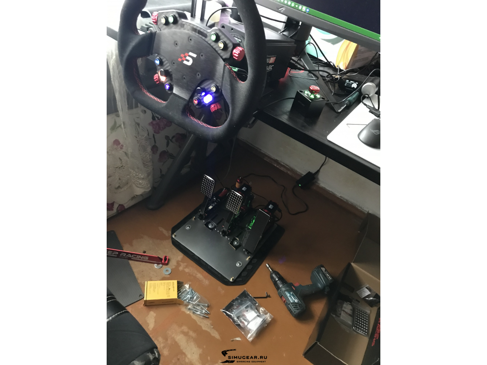 Simagic P2000-S100R педали купить у официального дилера в РФ с